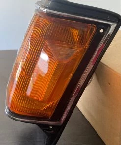 TYC / DEPO Auris Toyota Cressida Corner Lamp LH/RH 1981-1983