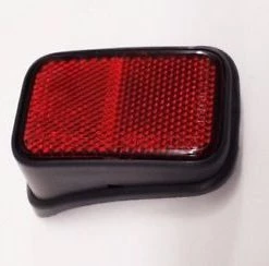 Deon's Auto Panels Auris Toyota Hilux Rear Reflector LH/RH 1998+